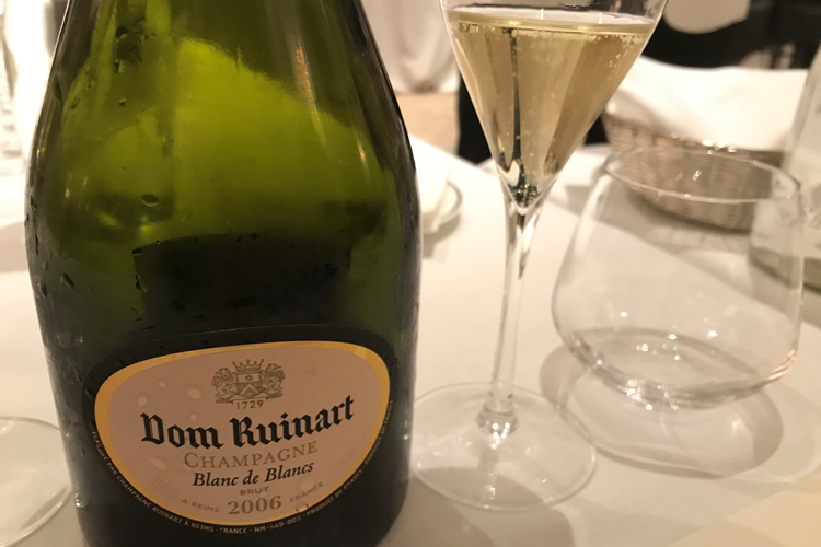 (La novit&agrave; &egrave; champagne e pianoforte Suggestioni e piaceri tra gusto e udito)