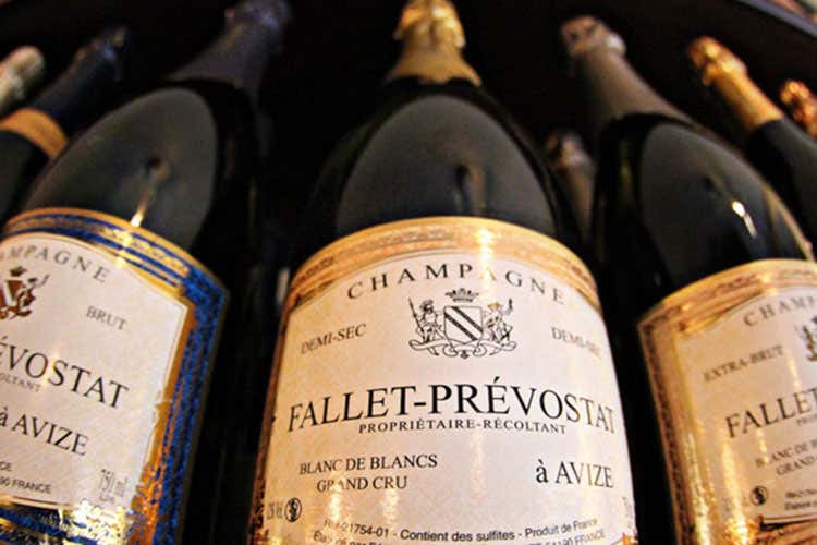 (Champagne e romanticismo Il febbraio alle Terme di Saturnia)