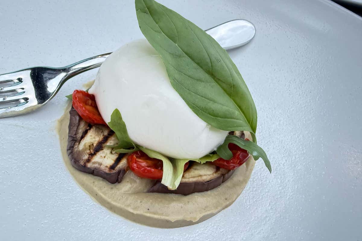 Charlie's Rooftop, la terrazza che celebra Roma con cocktail sui sette colli
Charlie's Rooftop, la terrazza che celebra Roma con cocktail sui sette colli