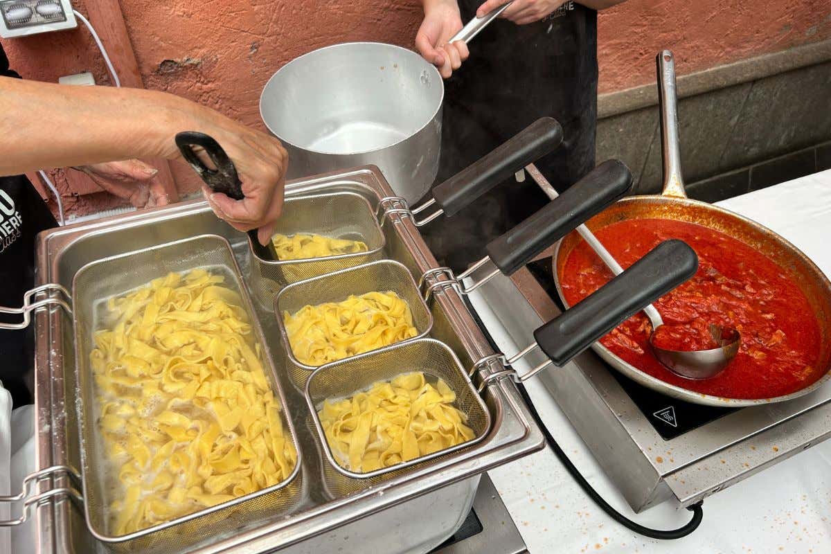 Checco er Carettiere “insegna” la cucina tipica romana con le cooking class