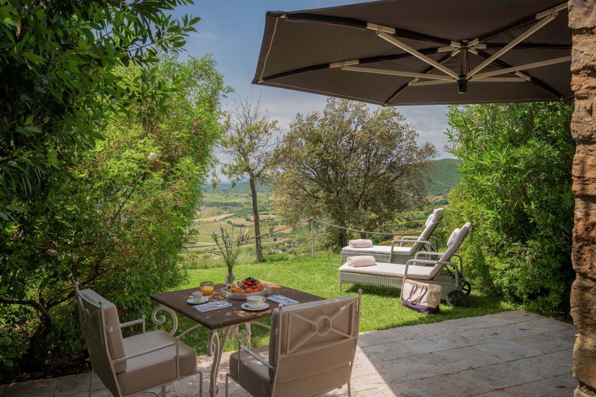 Val d’Orcia: esperienze autunnali al Castello di Velona tra relax e gusto Val d’Orcia: esperienze autunnali al Castello di Velona tra relax e gusto