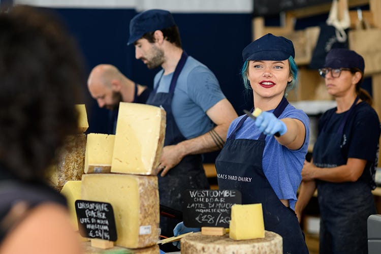 A Bra in presenza l’evento dedicato ai formaggi a latte crudo Cheese sarà a settembre Il mondo dei formaggi torna a Bra