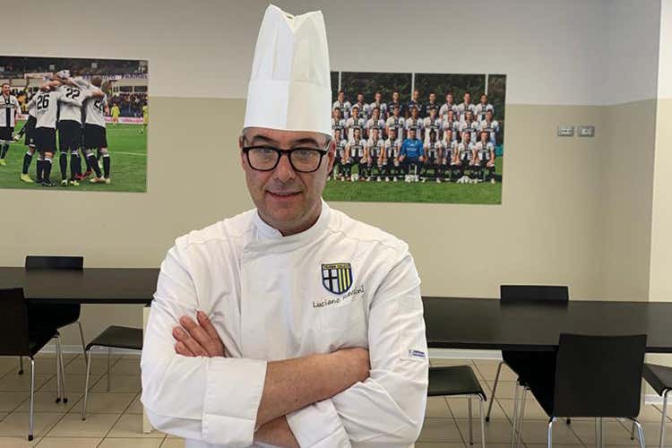 Luciano Ravasini in una foto di repertorio - Serie A, menu ad hoc per il caldo Il Parma segue la regola delle 4 R