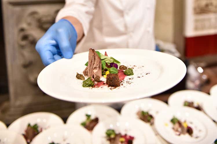 (Chianina e Syrah, in tavola i simboli della Valdichiana)