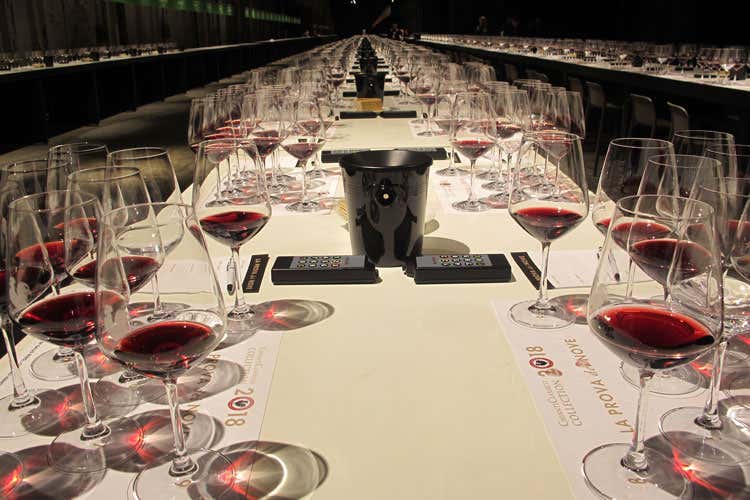 (Chianti Classico Collection 186 aziende alla 25&ordf; edizione)