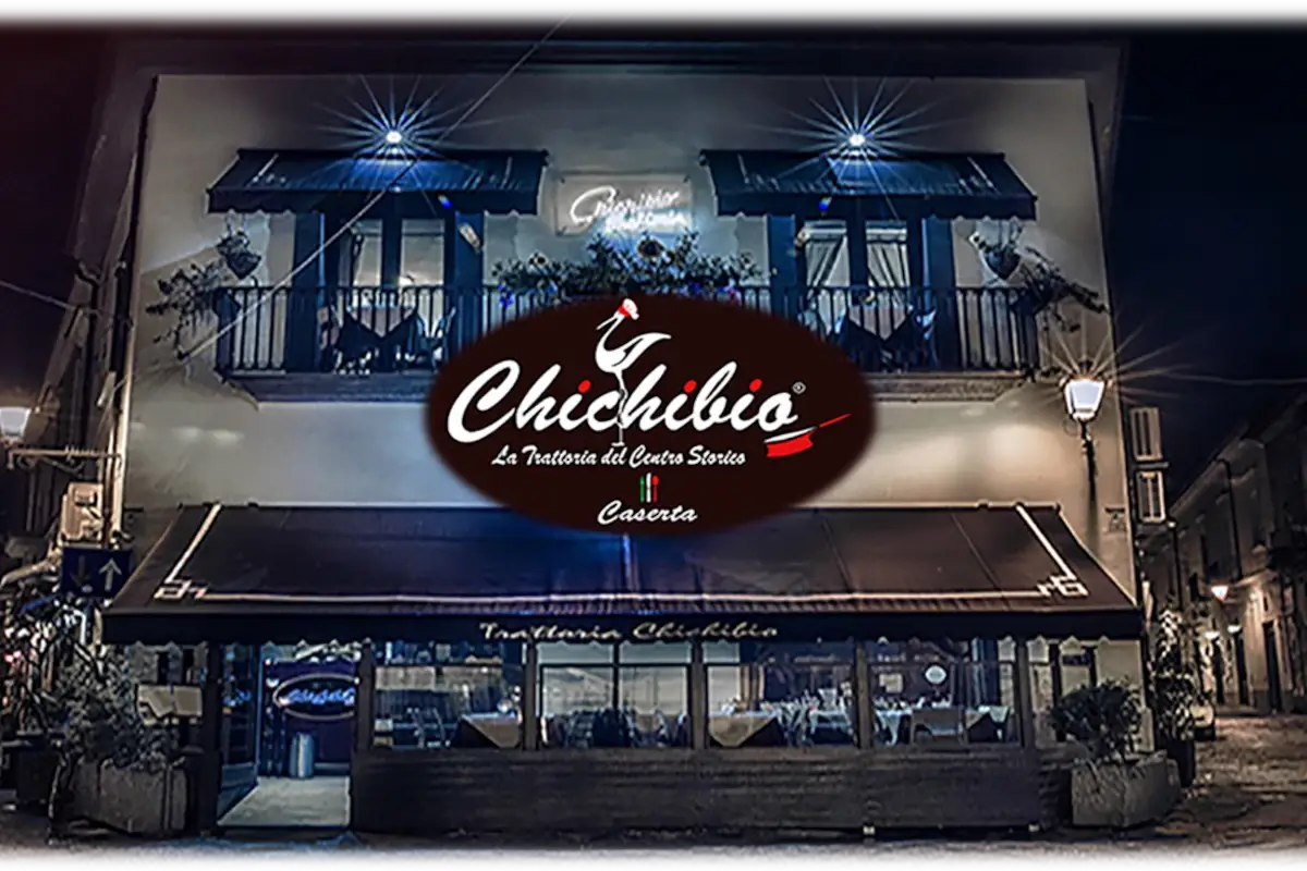 L'ingresso del locale Chichibio, a Caserta Mozzarella di Bufala Campana Dopo ma non solo