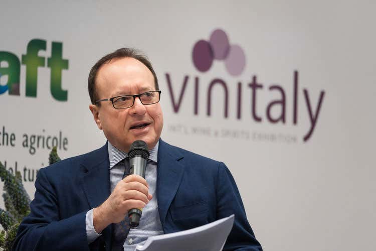 (Chiuso il Vinitaly dei record Crescono qualit&agrave; e buyers stranieri)