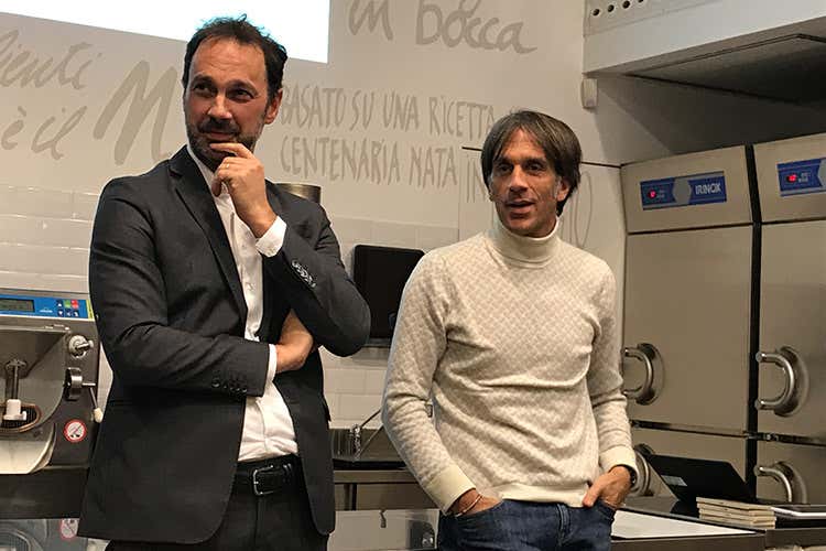Simone Annese e Davide Oldani (Chocolate Academy Center Milano Un primo anno con 27 corsi e 365 iscritti)
