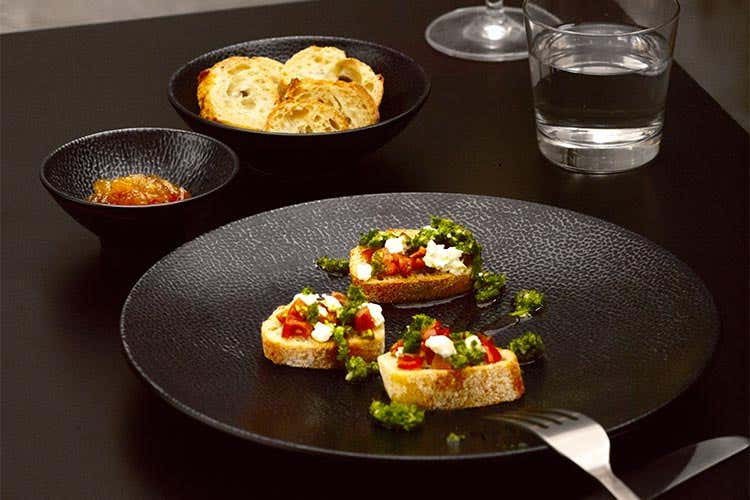 Linee per la tavola Luzerne  Impatto estetico e qualit&agrave; dei materiali