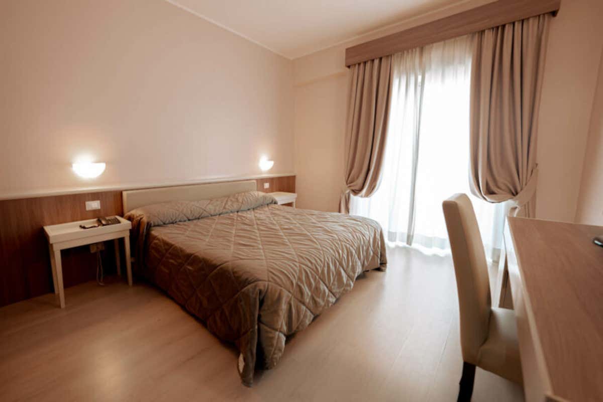 Via Francigena nel Lazio: un viaggio lento tra borghi, laghi,  mare e sapori veri