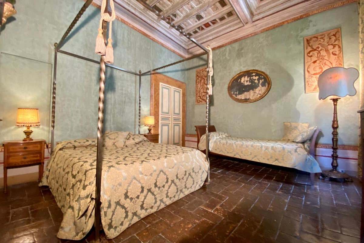 Via Francigena nel Lazio: un viaggio lento tra borghi, laghi,  mare e sapori veri