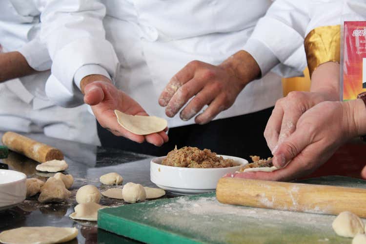 (Il cibo che unisce, Italia, Cina ed Egittoa confronto sul raviolo, alimento comune) (Il cibo che unisce, Italia, Cina ed Egittoa confronto sul raviolo, alimento comune)