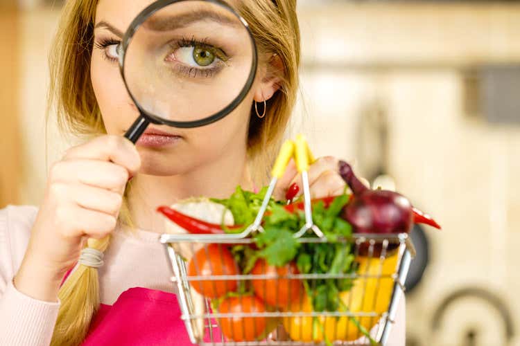 Oggi il mondo celebra la Giornata del Cibo Sicuro (Il cibo infetto fa 420mila morti In Italia pi&ugrave; di un allarme al giorno)
