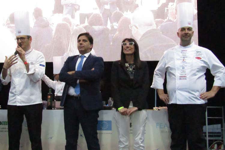 (Cibo Nostrum chiude con 25 mila presenze A Catania assemblea Fic con mille cuochi)