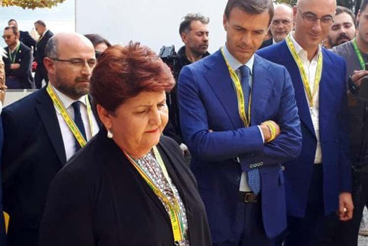 Teresa Bellanova ed Ettore Prandini (Origine del cibo in etichetta Raccolte 1,1 milioni di firme)