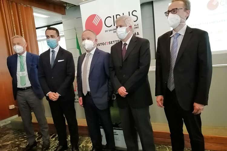 Da sinistra, Paolo Ferro, Luigi Di Maio, Ivano Vacondio, Roberto Longo, Gino Gandolfi Cibus 2021, spazio all'accoglienza per la ripresa dell'agroalimentare