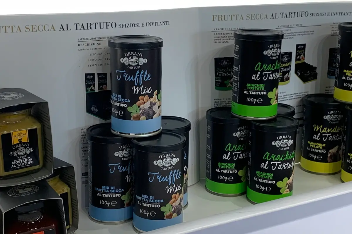 Podotti della gamma Urbani Tartufi A Cibus Parma,il protagonista è sua maestà il Tartufo. Ecco tutte le novità di Urbani Tartufi