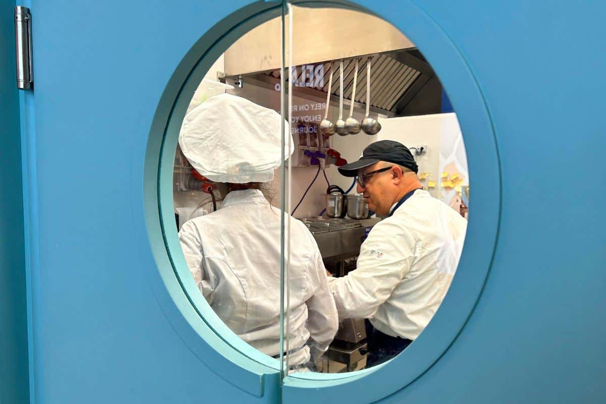 Ciccio Sultano apre “I Banchi” all'aeroporto Falcone e Borsellino Ciccio Sultano apre “I Banchi” all'aeroporto Falcone e Borsellino