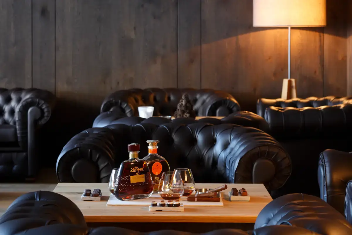 La sala fumo dell’hotel Col Alto Hotel Col Alto a Corvara, una lunga tradizione nell’arte dell’ospitalità alpina