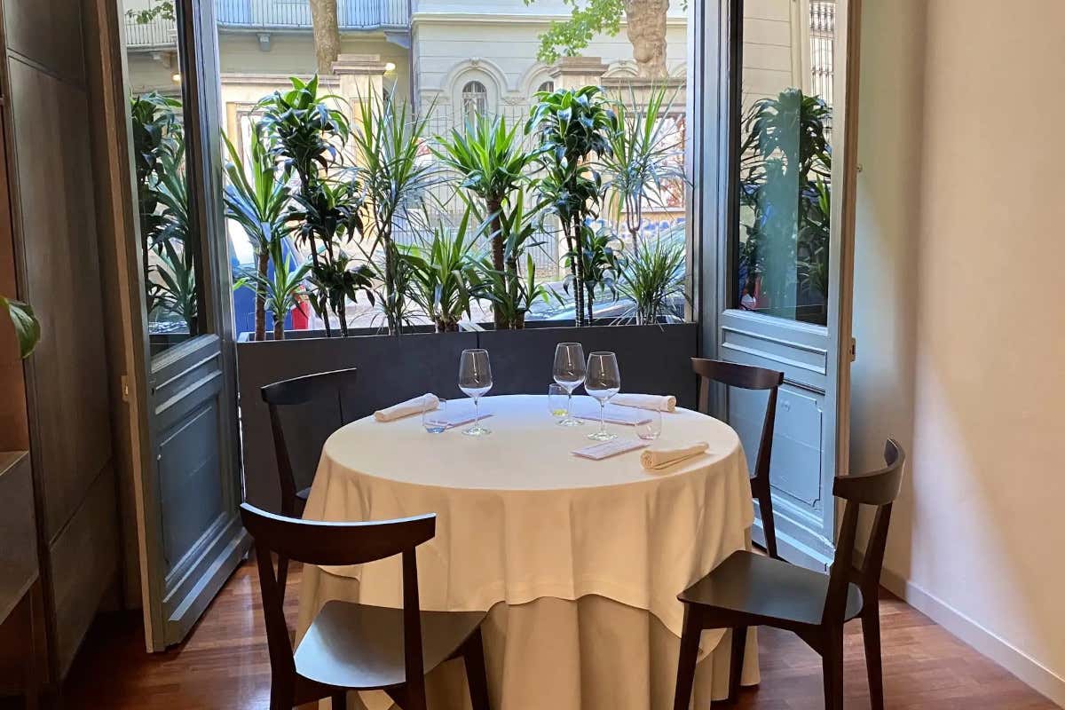 Uno dei tavoli ristorante Insieme dal Clandestino