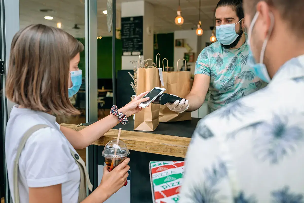 Fondamentale la collaborazione tra le parti Non &egrave; pi&ugrave; tempo per i furbetti. A turismo e ristorazione servono clienti responsabili