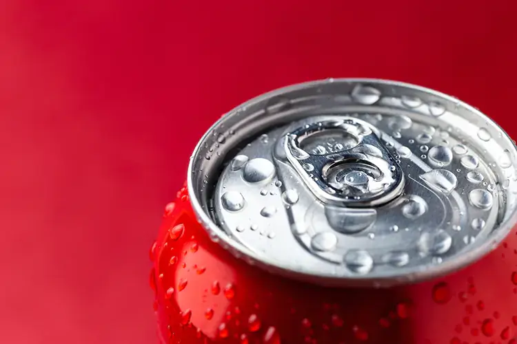 Coca-Cola Italia ha generato 22mila posti di lavoro in Italia fra diretti e indiretti Coca-Cola in Italia resiste alla crisi sia a livello occupazionale che economico