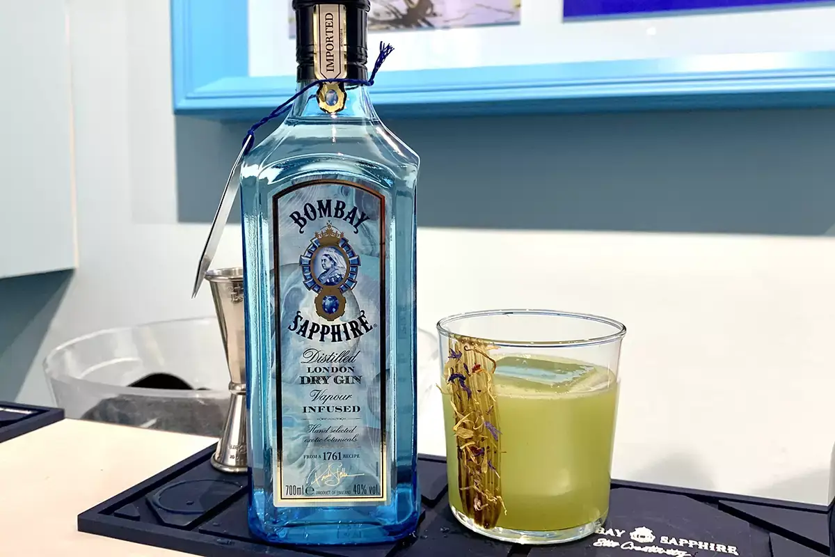 Creativit&agrave; allo stato puro per i cocktail a base Bombay Sapphire &ldquo;Saw This Made This&rdquo;, la campagna globale di Bombay Sapphire