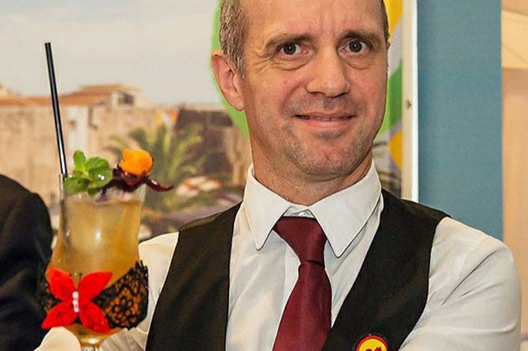 (Il cocktail di Franco Cruder premiato al Trofeo del Montenegro)