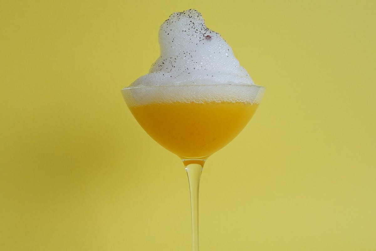 Sempre più attenzione al design dei cocktail  Dai cocktail no alcohol alla rivincita dello Spritz: cosa berremo nel 2023?