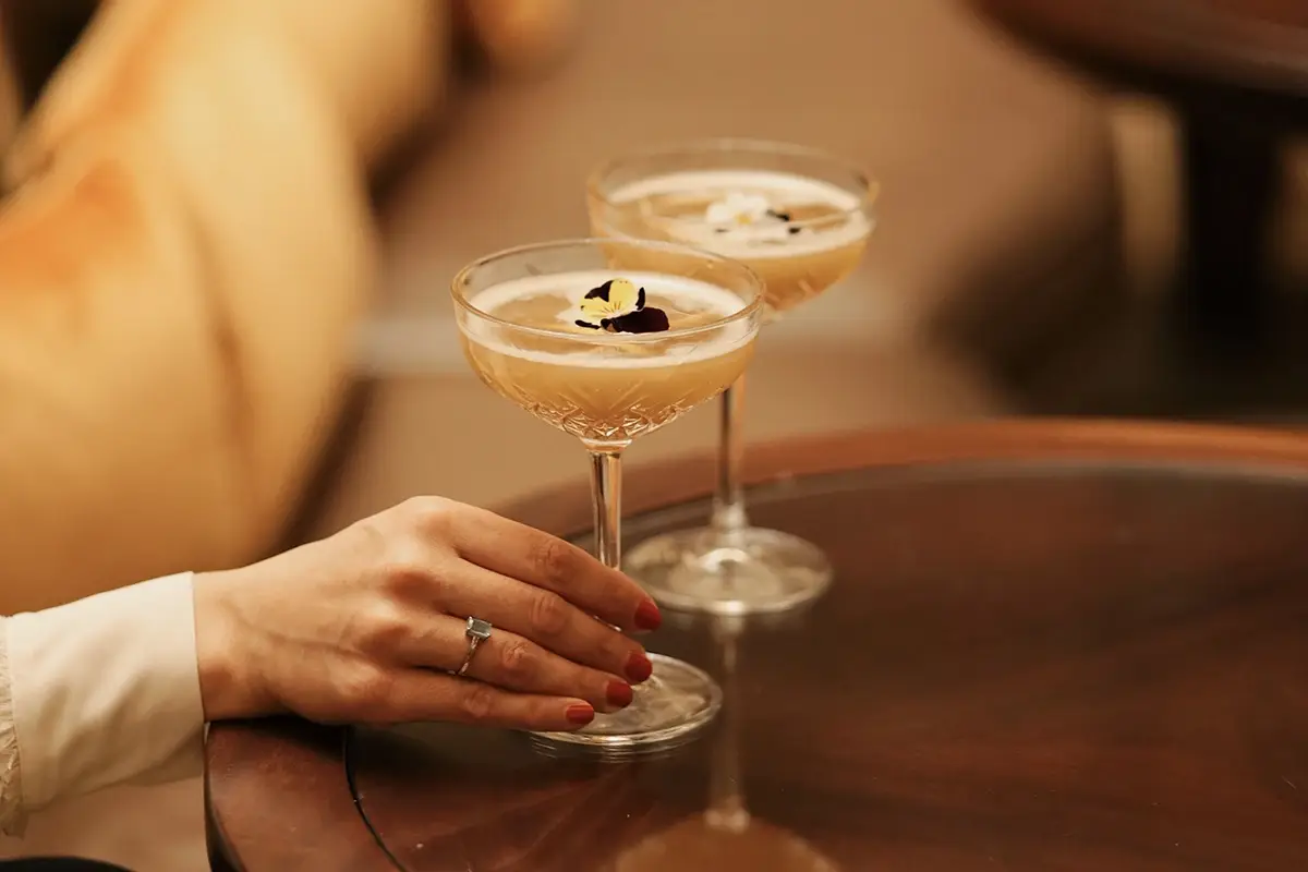 Il cocktail Love Affair Solo un Principe pu&ograve; offrire un San Valentino regale: le proposte dell&rsquo;hotel milanese