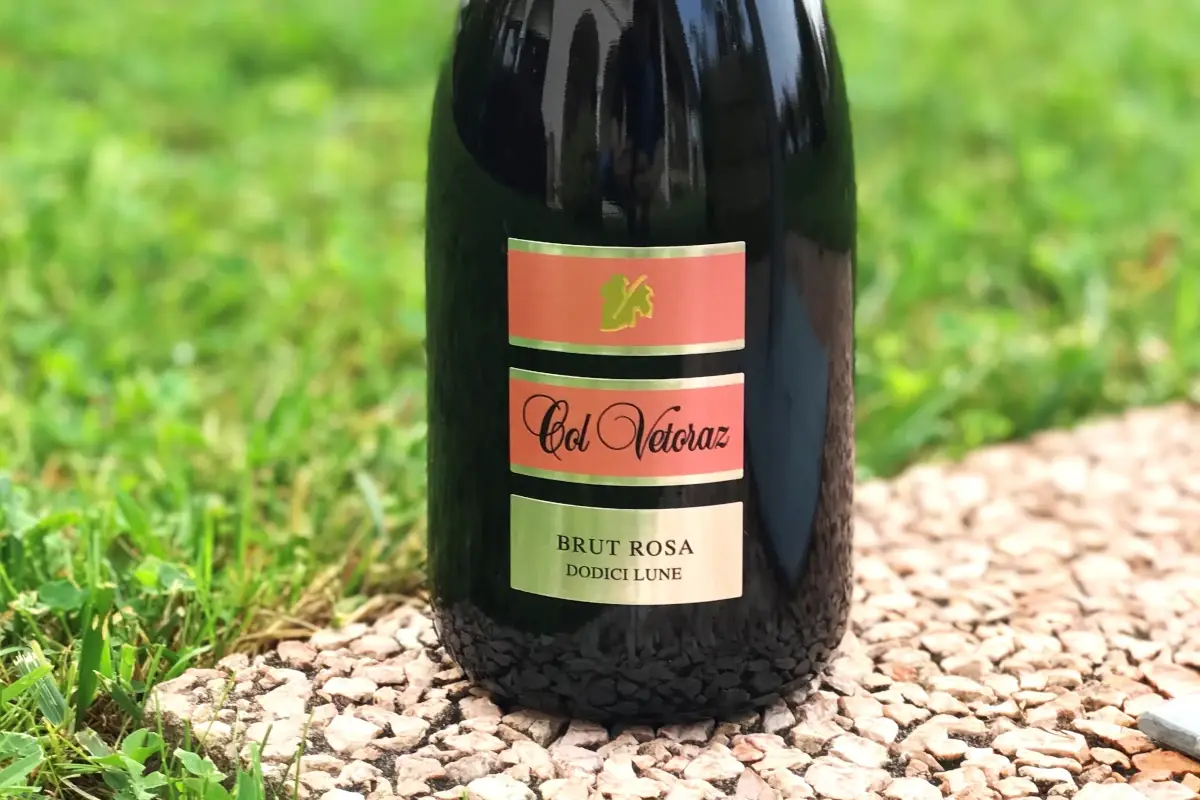 Morbido, rotondo ed elegante: &egrave; il Brut Rosa 12 Lune di Col Vetoraz