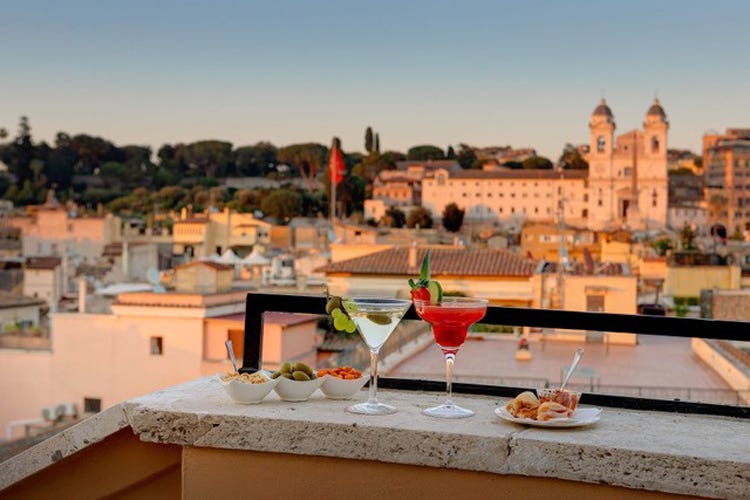 Il panorama dalla terrazza dell'hotel (Colazione gourmet al Plaza Il buongiorno di Umberto Vezzoli)