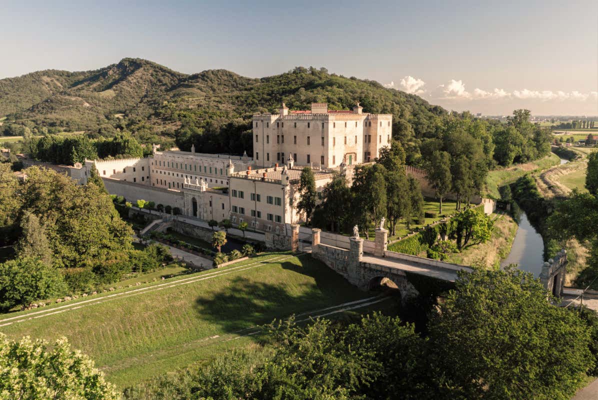 Castello di Catajo Colli Euganei, dal cibo al vino passando per le terme. Turismo a 360 gradi