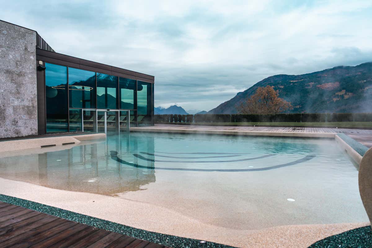 La piscina della My Purity Spa del Collina Luxury Relais, aperta anche al pubblico esterno