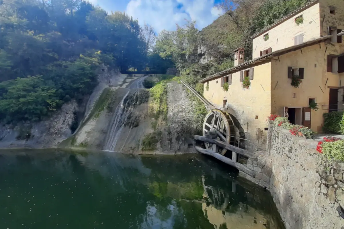 Molinetto della Croda Colline del Prosecco: alla scoperta di borghi e monumenti straordinari