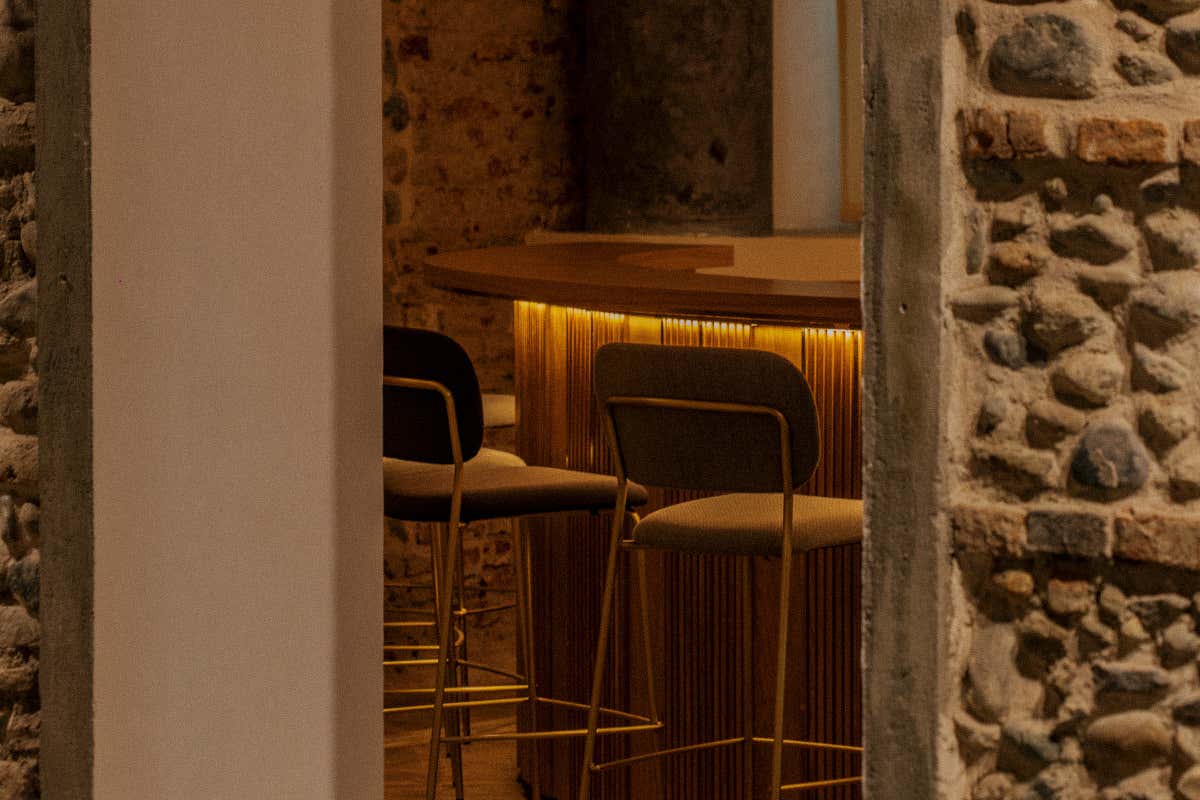 La musica elettronica ha come effetto quello di aumentare l'intimità degli avventori del banco