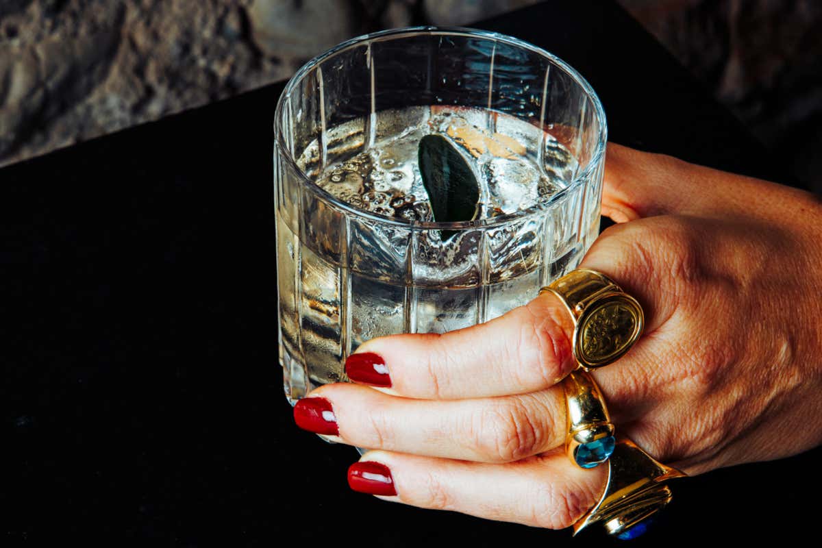 Al Lounge Bar di Akoya l'atmosfera è più easy e si possono degustare cocktail d'autore