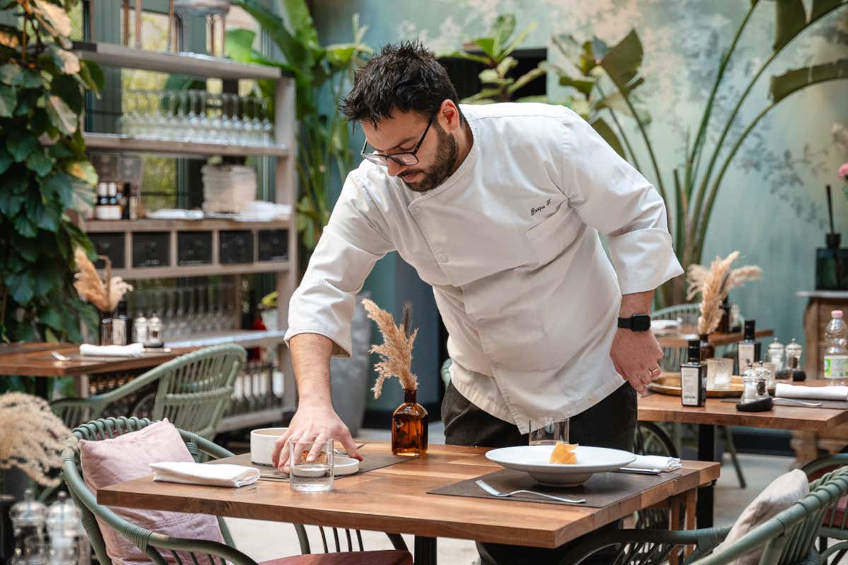 Pasquale Tozzi ha avuto un percorso professionale in tutta Italia