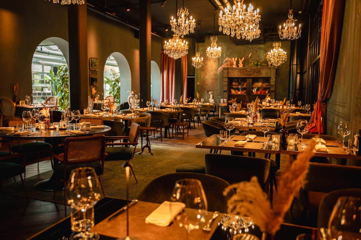 La sala de La Farmacia Bistrot