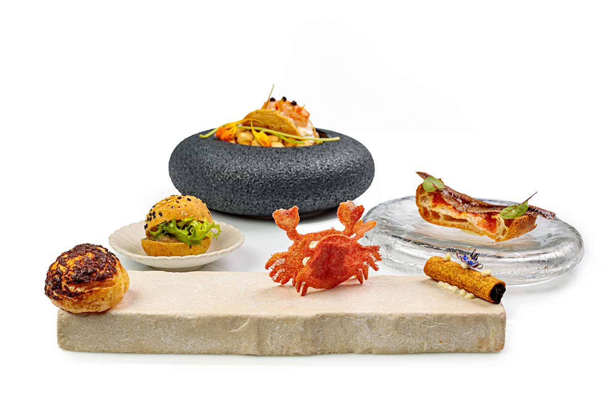 Assortimento di stuzzichini finger food