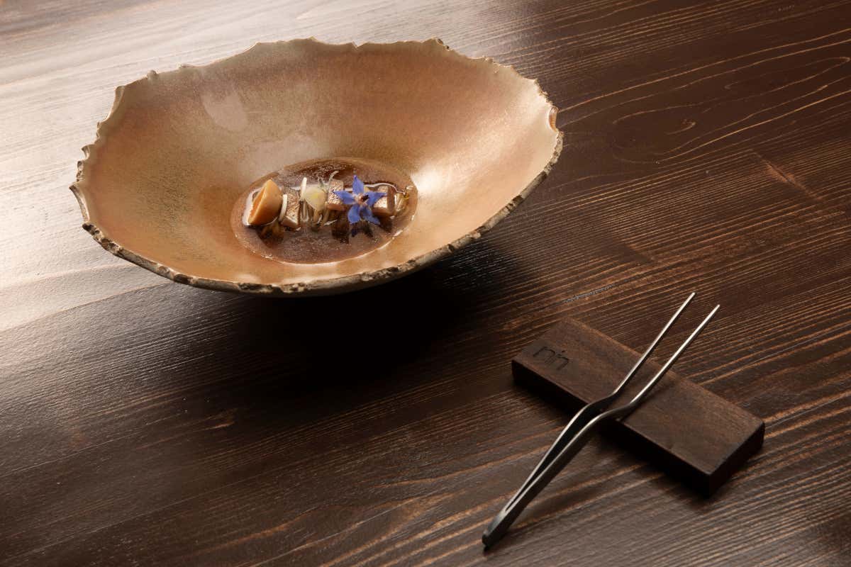 Andrea De Lillo, il Garda che brilla di stella: il Nin racconta il lago con gusto e sostenibilità Andrea De Lillo, il Garda che brilla di stella: il Nin racconta il lago con gusto e sostenibilità