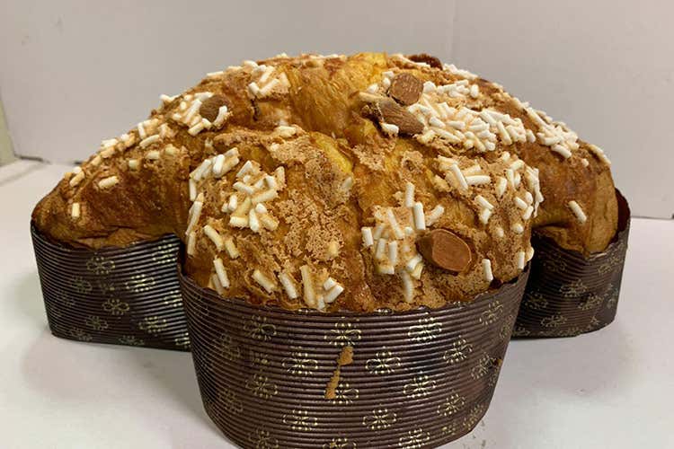 La Pasqua in streaming dei romaniMa nessuna rinuncia alla tradizione