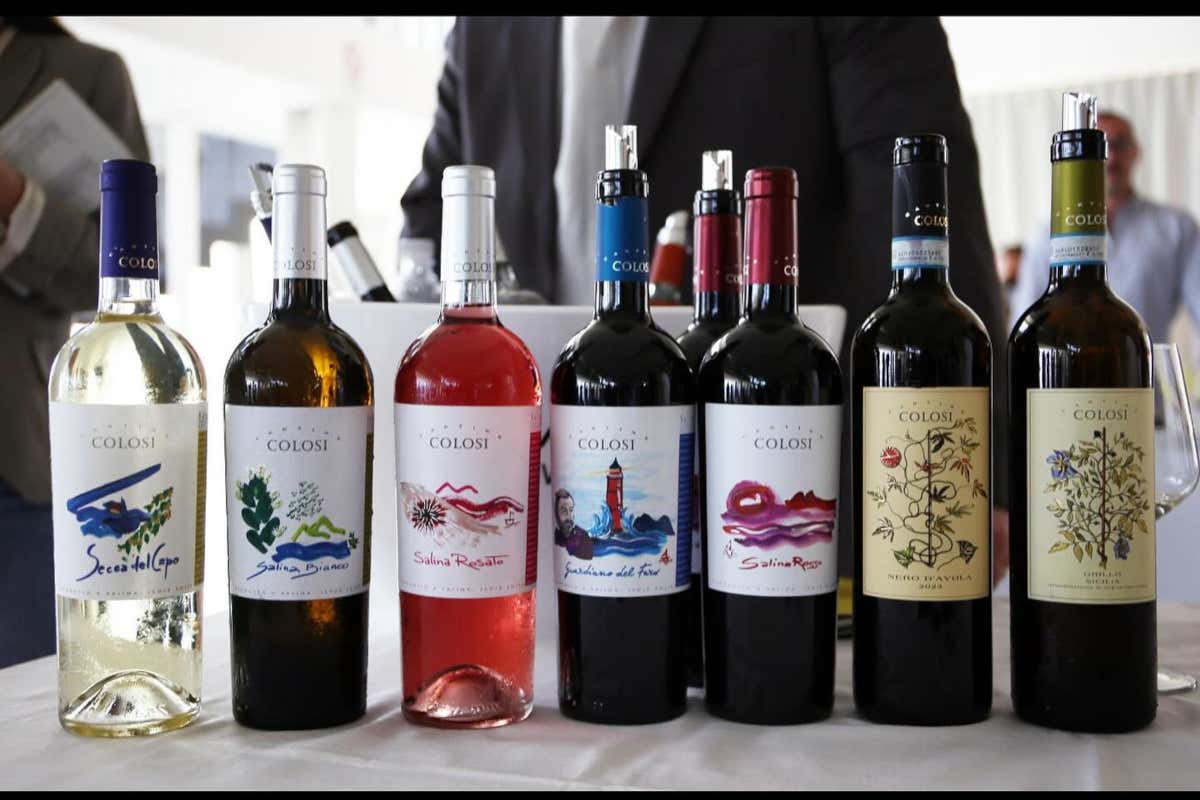 Vini vulcanici, profumi mediterranei: viaggio tra i sapori di Salina con Colosi