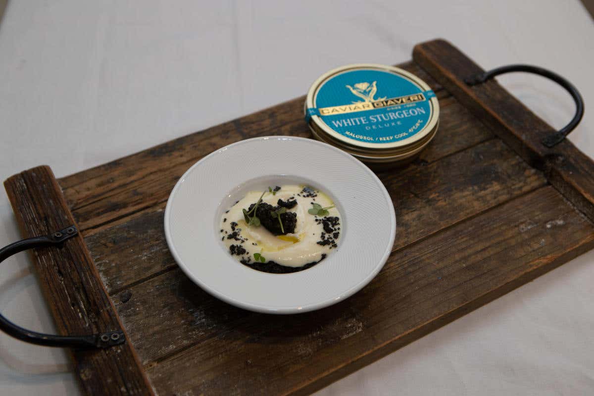 I Valdobbiadebe Docg di Col Vetoraz vincono anche la prova col caviale Giaveri&nbsp; Col Vetoraz Vinitaly da record per il premiato pluripremiato Valdobbiadene Docg di Cartizze