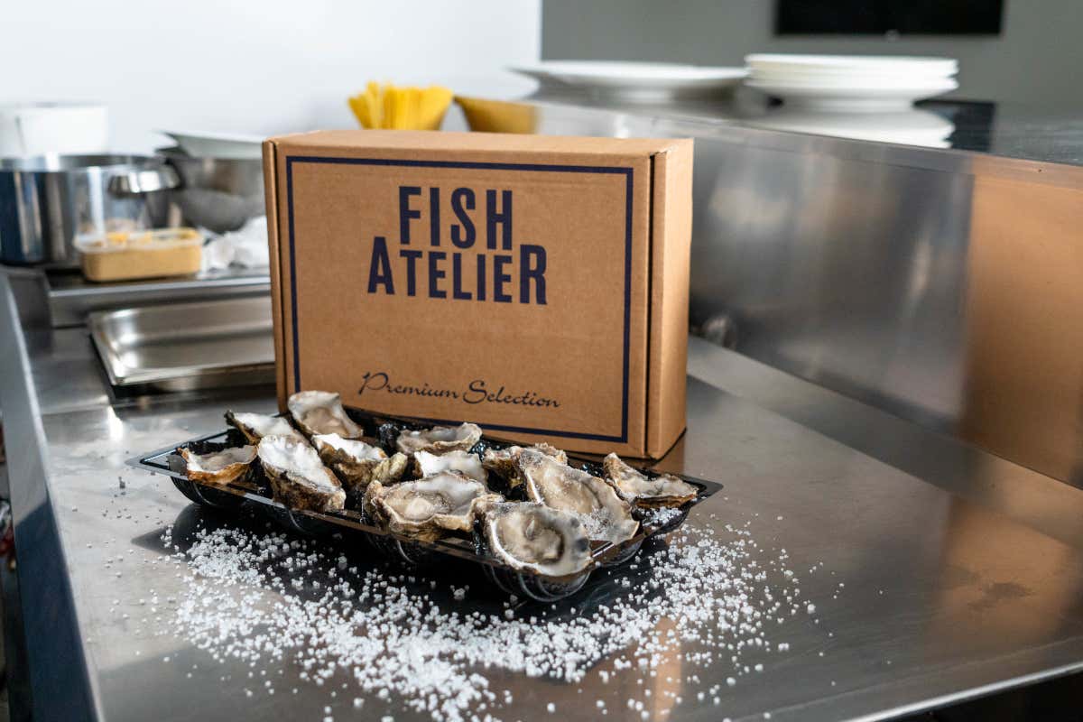 Ostriche a mezzo guscio, un'altra referenza della linea Fish Atelier Premium Selection per l'Horeca