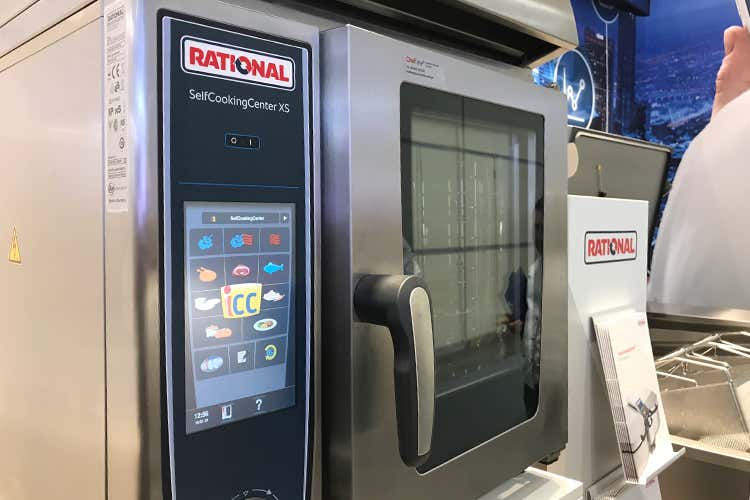 (Con Rational una cucina in poco spazio)