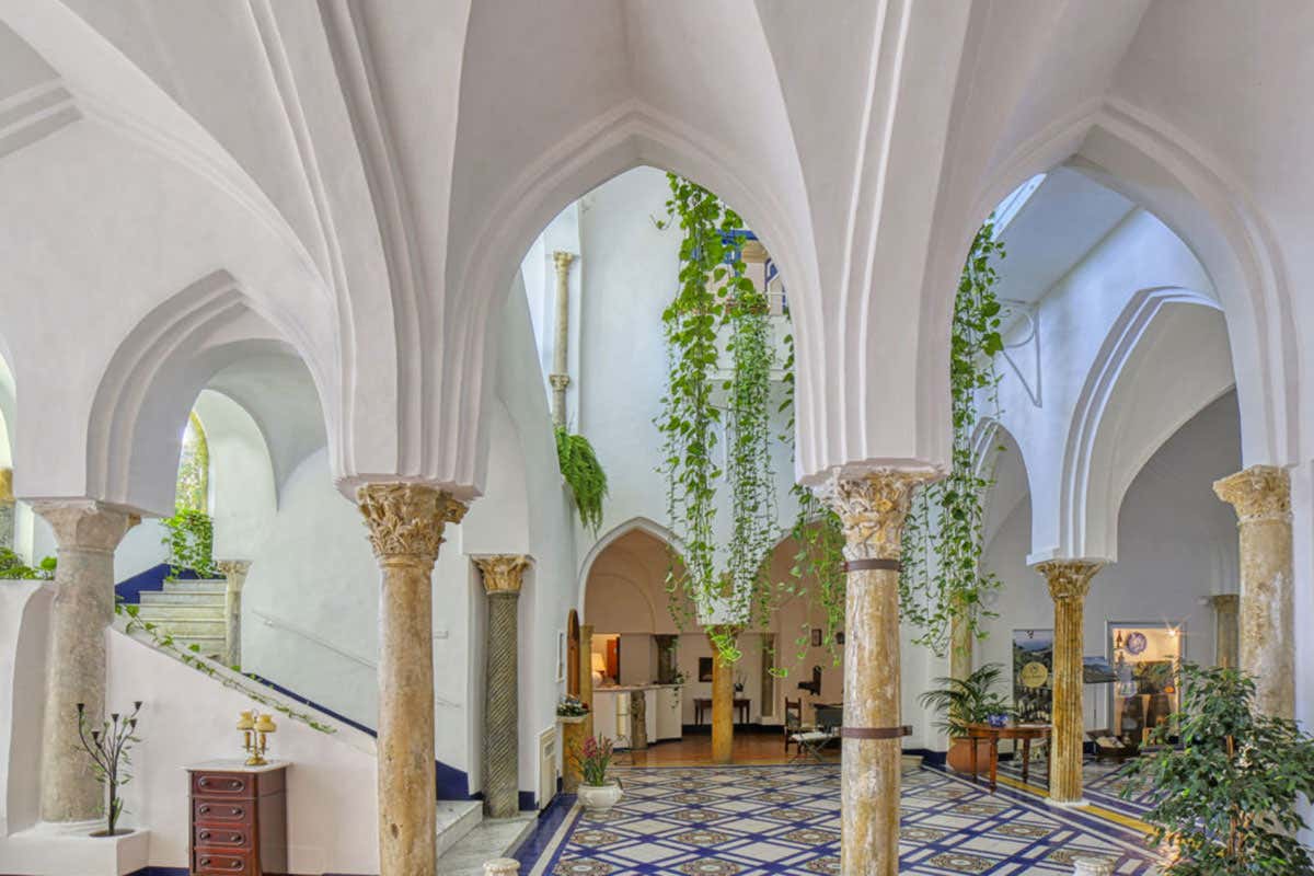 L'interno del Palazzo Palazzo Confalone, a Ravello ospitalità 5 stelle e cucina top L'interno del Palazzo Palazzo Confalone, a Ravello ospitalità 5 stelle e cucina top