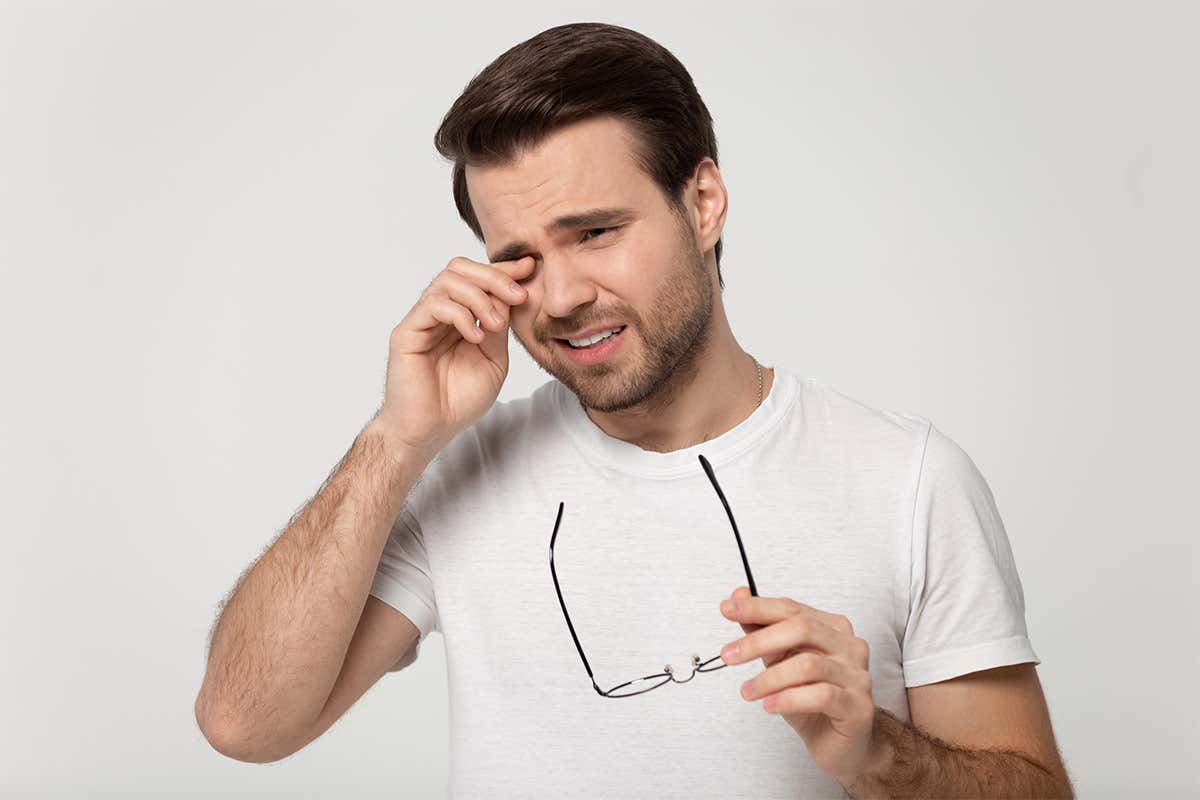 Indossare male la mascherina può portare i batteri buoni della bocca a sfiatare verso gli occhi, dove diventano aggressivi Indossare male la mascherina può portare i batteri buoni della bocca a sfiatare verso gli occhi, dove diventano aggressivi