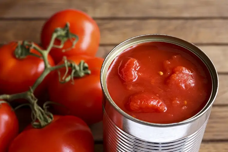 Sequestro in deposito a San Marzano sul Sarno Conserve senza tracciabilit&agrave;, sequestro per 280mila euro a San Marzano sul Sarno