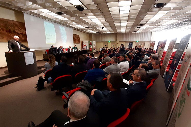 La sala dove si è tenuto il convegno (Conserve Italia, investimenti sull’agricoltura di precisione)